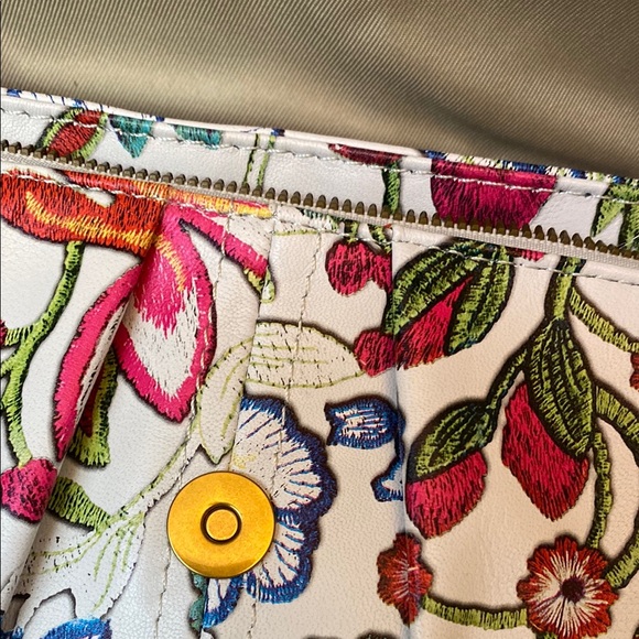 American Floral Women's Bag With guitar strap NWT - Picture 5 of 15